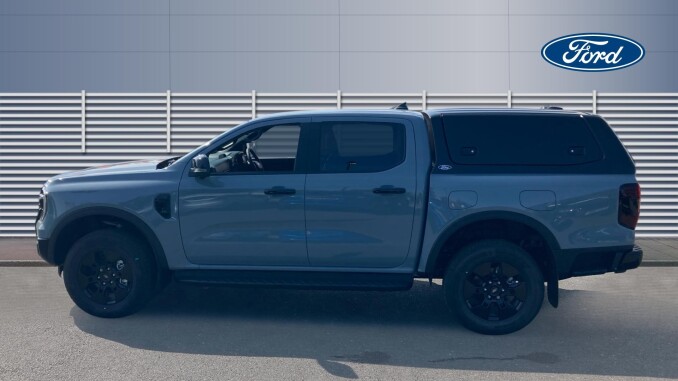 Ford Ranger Petrol Pick Up D/Cab Limited 2.3 EcoBoost PHEV 281 Auto - Image 4